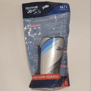NWT REEBOK SOCCER  SHIN GUARDS ADULT  SIZE M/L